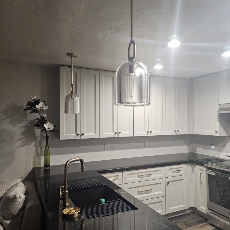 Kyvex Kitchen Island Pendant